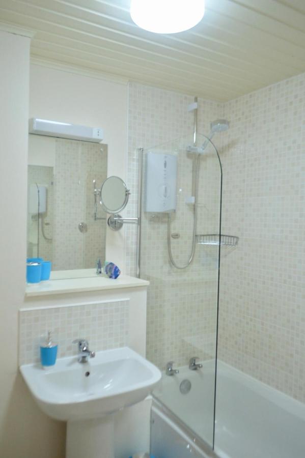 Gorgeous 2 Bedroom Apartment In Converted Church Edimburgo Exterior foto